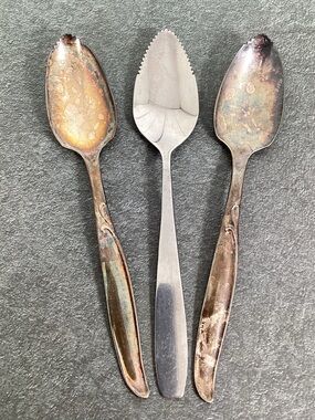 3  Serrated Grapefruit Spoons-2 Wm Rogers IS Sweep Pattern Silverplate, 1 Unmark